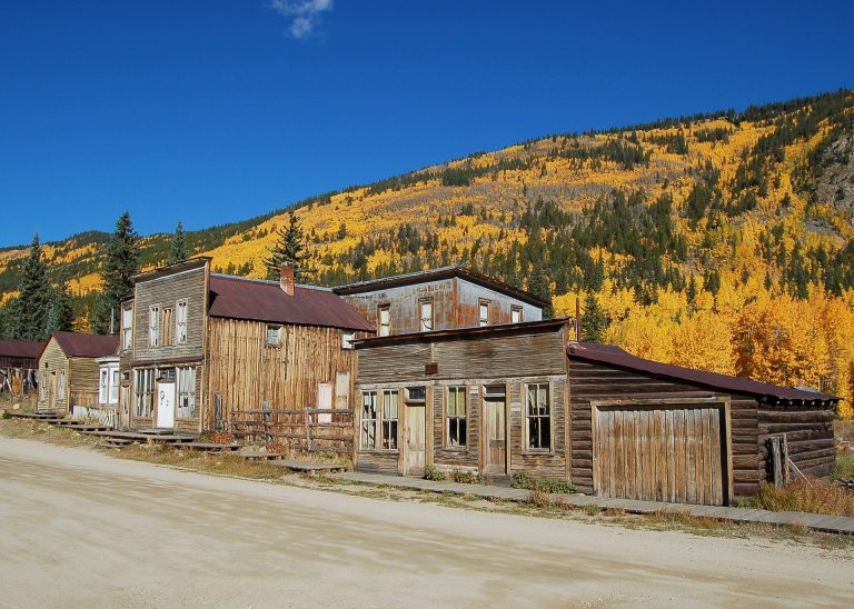 Take a Glimpse of the Past With a Ghost Town Visit Twin Peaks Lodge